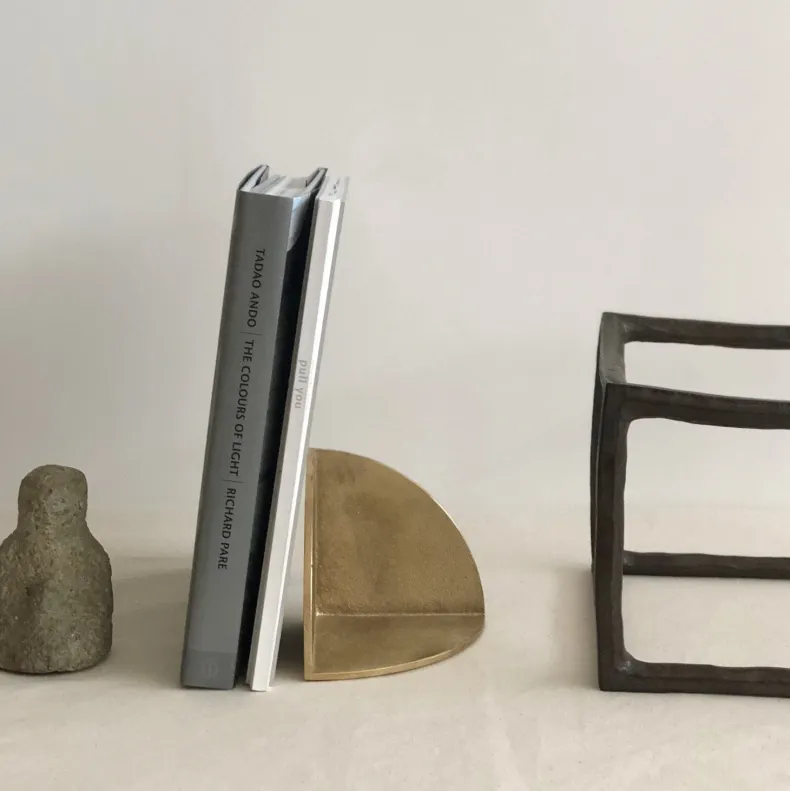 S/N Bookend