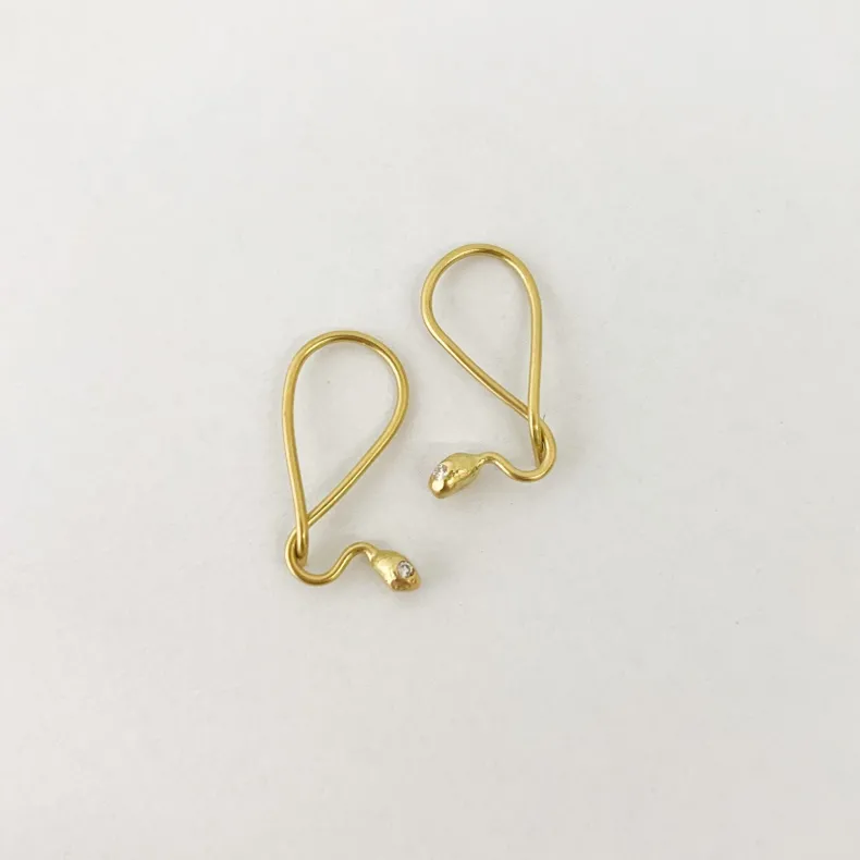 Black Barc 'Hebi' Twisted Earrings with Diamond