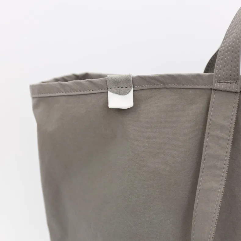 ANUNFOLD Travel Tote - Gray