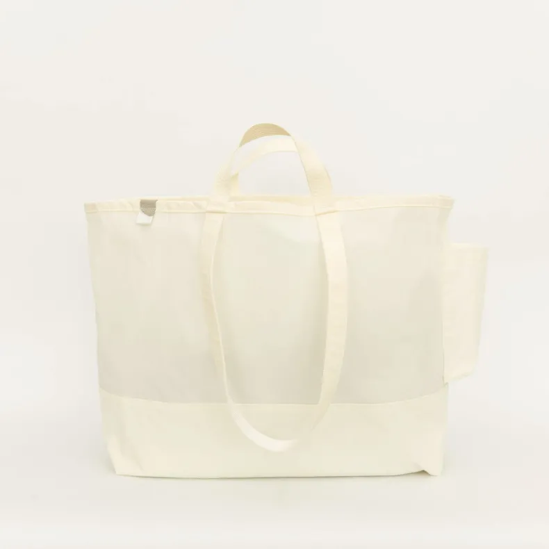 ANUNFOLD Travel Tote - White