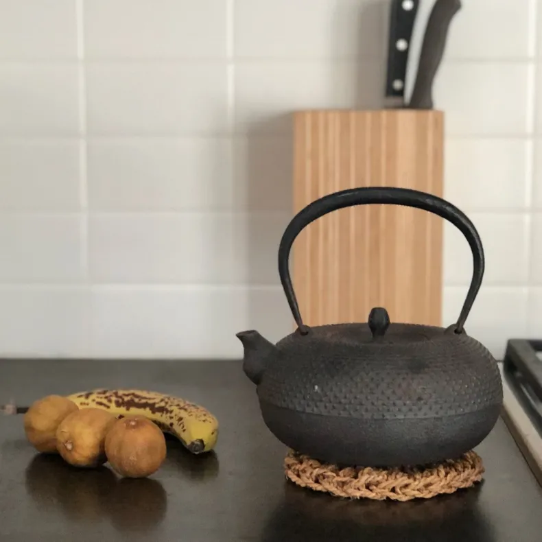 F/style Shina Bark Trivet