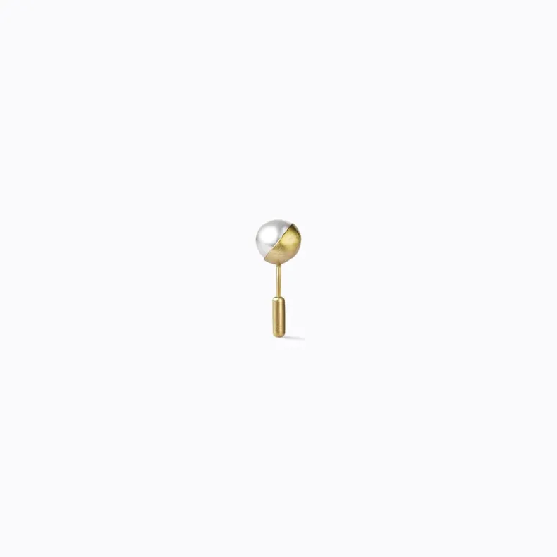 Shihara Half Pearl Earring 45°