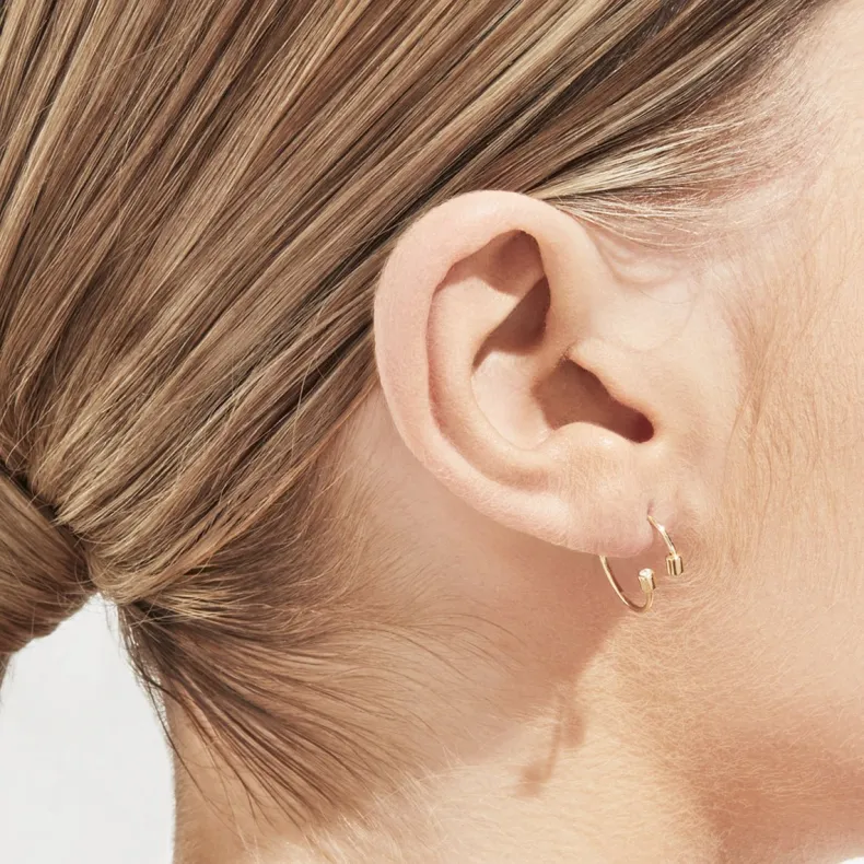 Shihara Diamond Twist Round Earring 01