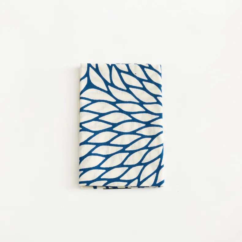 Tenugui - Blue Big Chrysanthamums