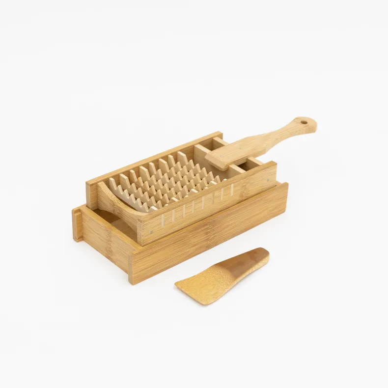 Kosuga Bamboo Daikon Grater Set