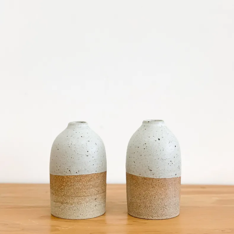 Tomoro Terra Bud Vase (Small)