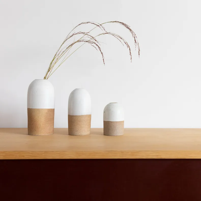 Tomoro Terra Bud Vase (Small)
