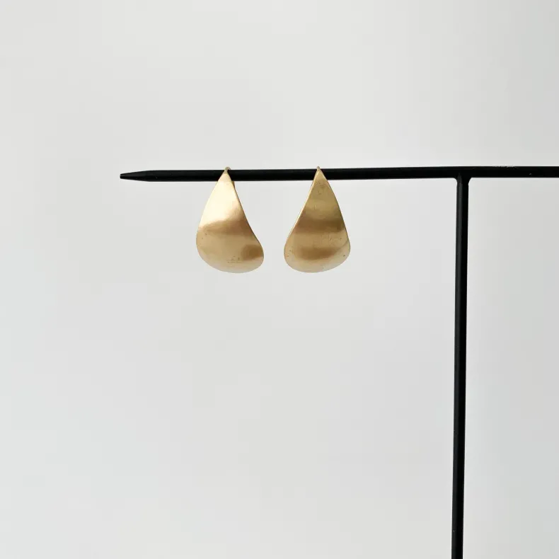 Black Barc 'Noki' Earrings (Pair)